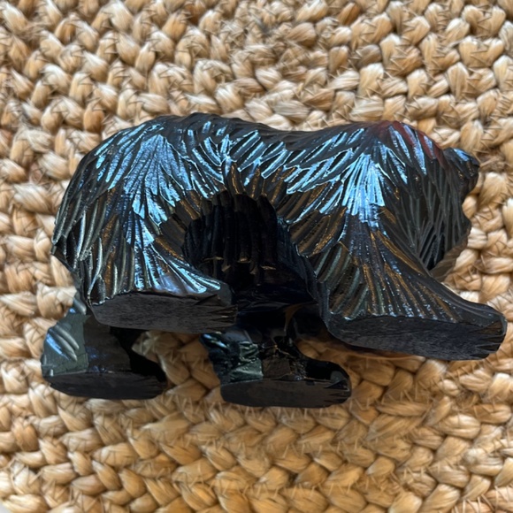 Artisan bear wood carving with fish unmarked likely Ainu art Hokkaido Japan - Picture 13 of 17